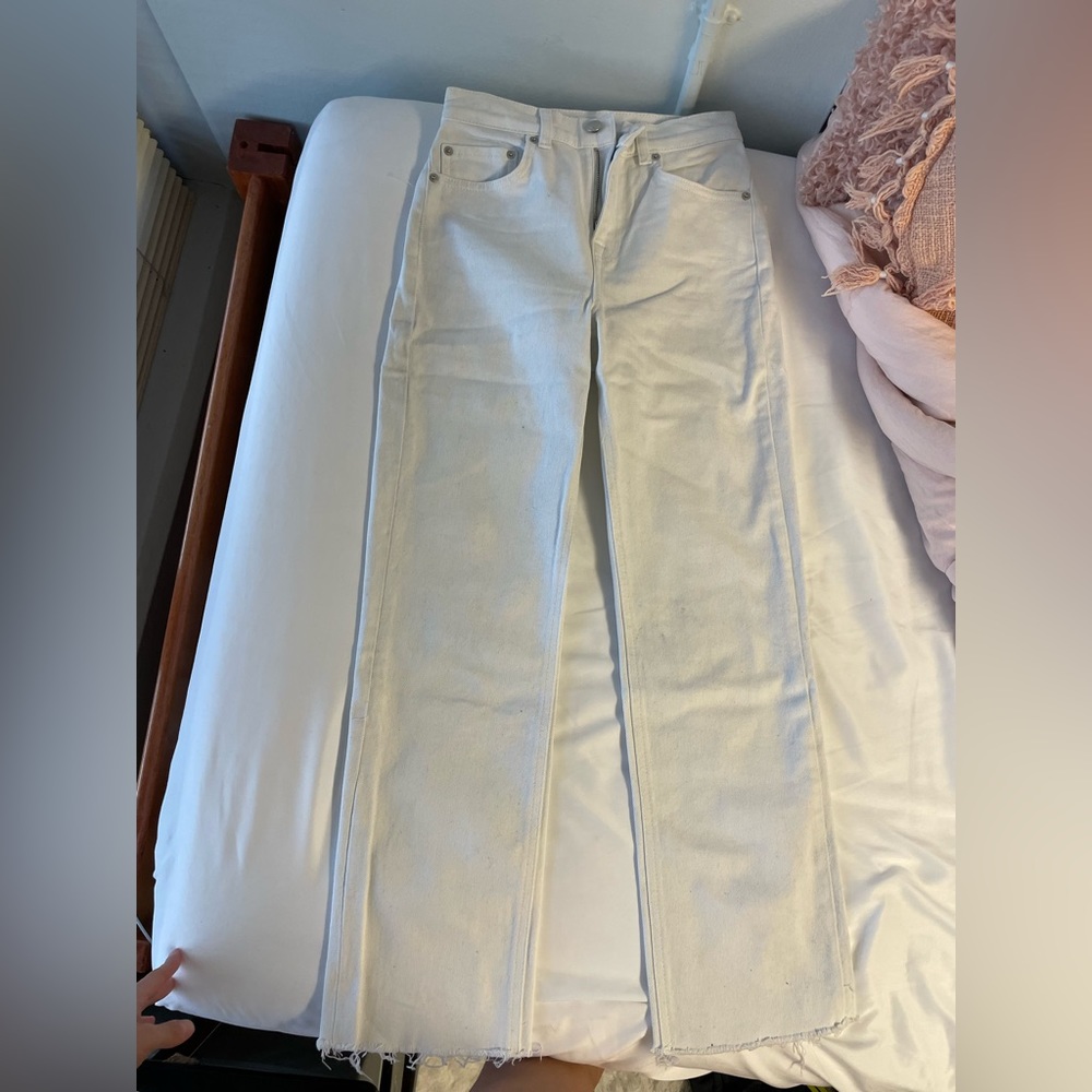 White High Waisted Frayed Bottoms True Denim Jeans